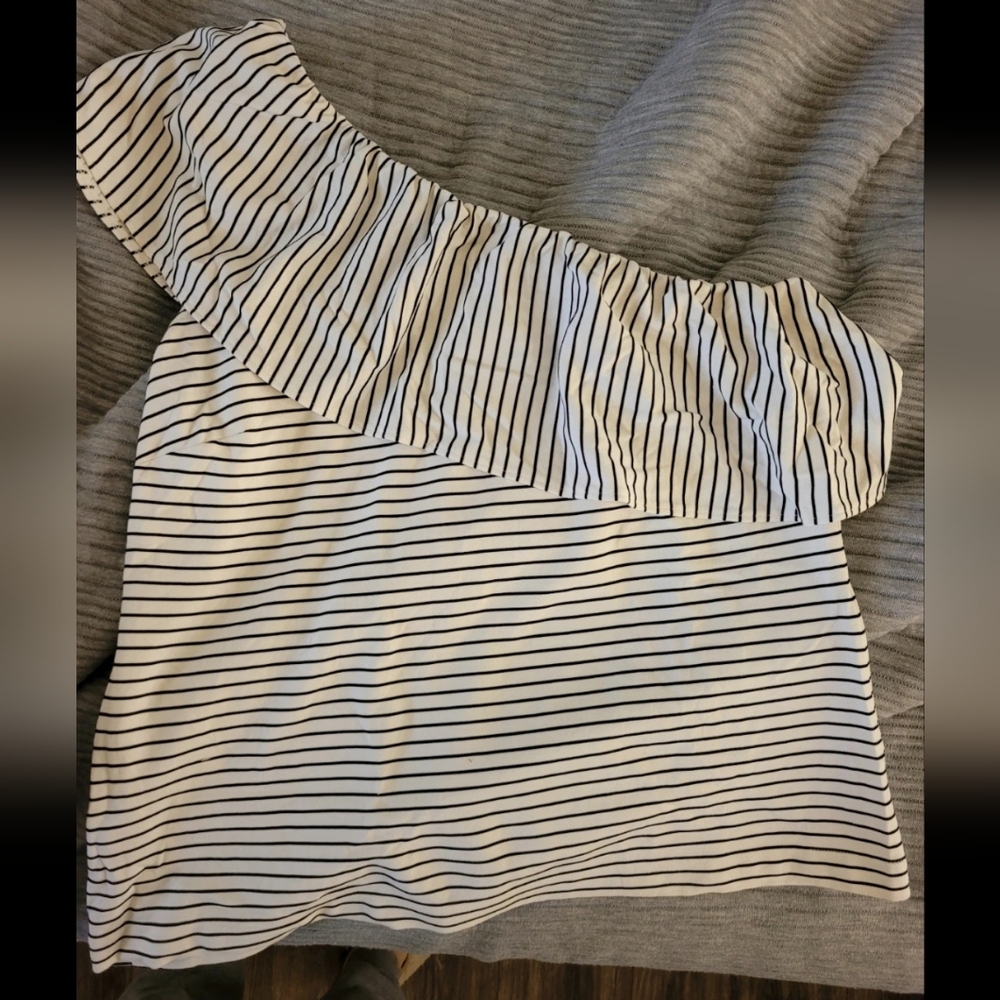 Off shoulder top